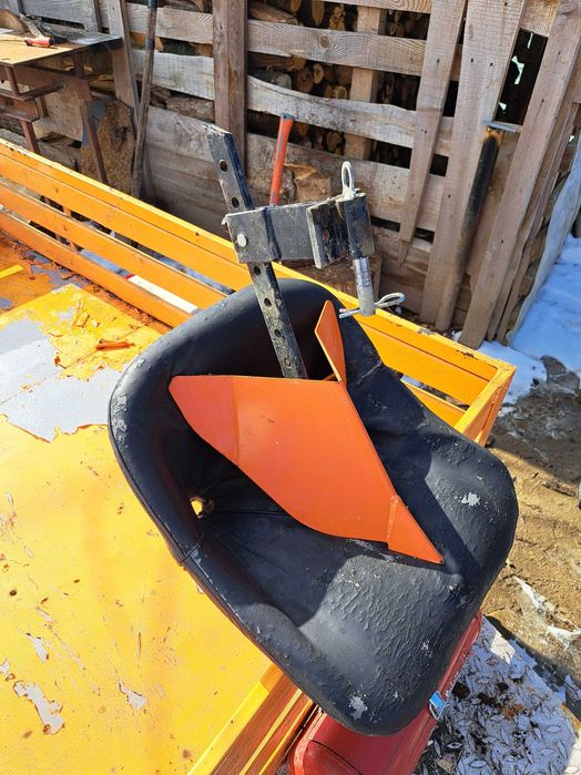 Vând Motocultor + Remorcă la pachet