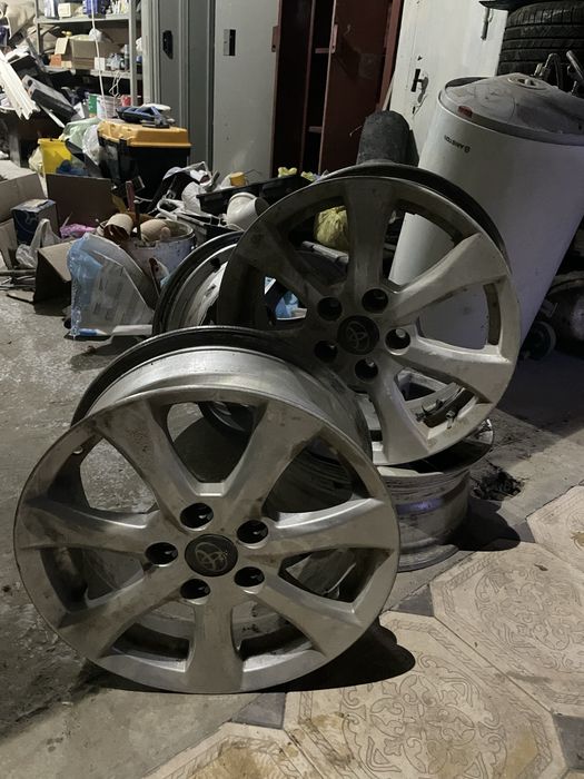 Тойота корола диски