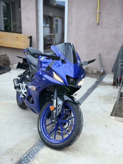 Yamaha yzf r125 (honda cbr suzuki gsxr ktm)