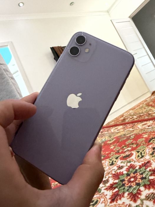 IPhone 11    Б/У
