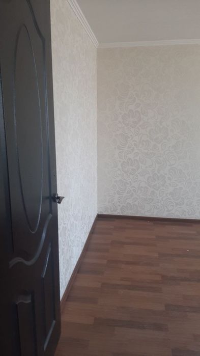 Продается 3 комнатная квартира.  Кирпичный дом. 3 этаж.