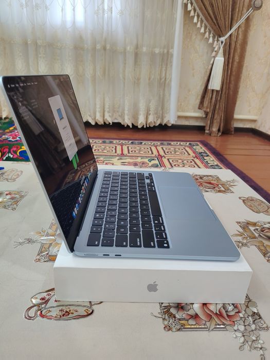 APPLE Macbook Air 13" M4 FULLBOX Ideal