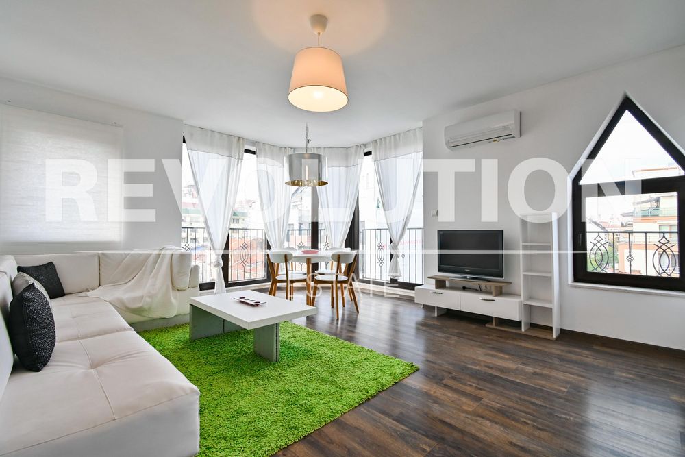 Дава се под наем Тристаен апартамент в София, Зона Б-18 - 85 кв.м за 799 € - Снимка #2