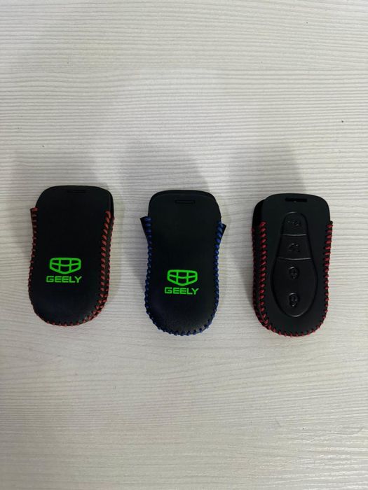 Продам!!! Чехлы на автопульты.