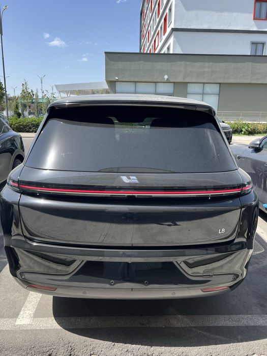 Lixiang L8  18 ming probeg 44000$ nalichida tayyor