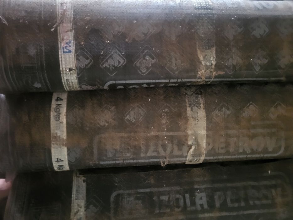 Продавам покривна мушама изола петров