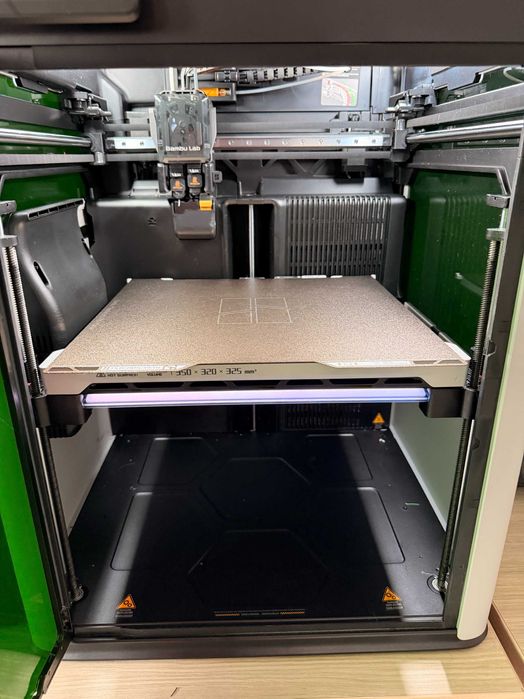 Imprimantă 3D Bambu Lab H2D Combo + Modul Laser 10W + 1x AMS 2 Pro