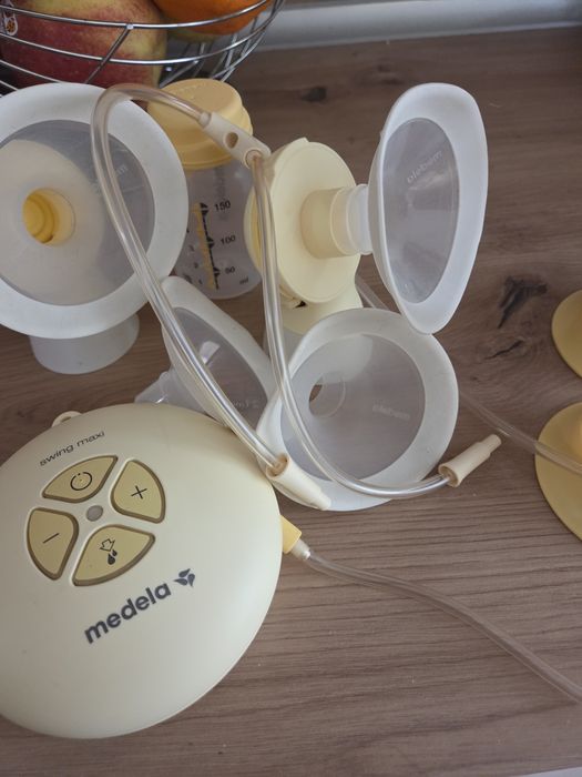 Двойна помпа за кърма Medela