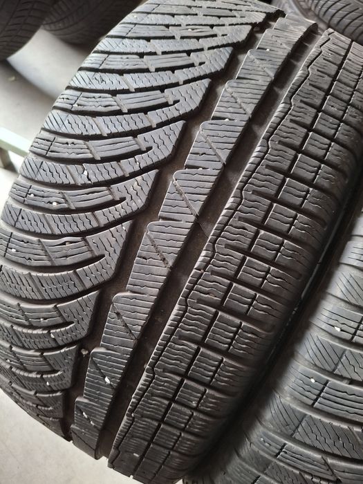 2 Anvelope de iarnă  245 35 r19 Michelin