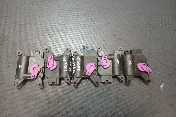Motoras clapeta aeroterma 8E1820511A 0132801300 8E1820511A 0132801300