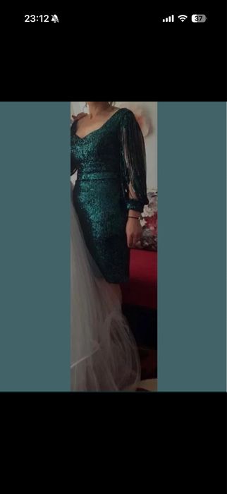 Rochie verde cu paiete