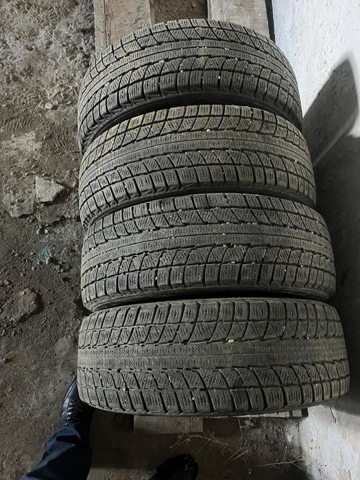 Зимние автошины в хорошем состоянии