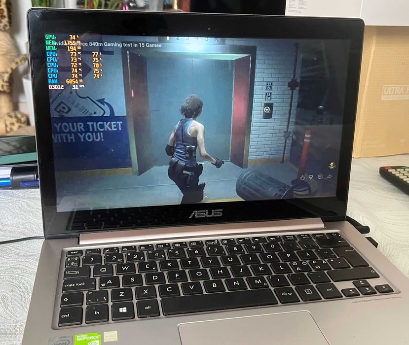 Laptop ASUS UX303L i7 8GB SSD 240GB 840M defect baterie