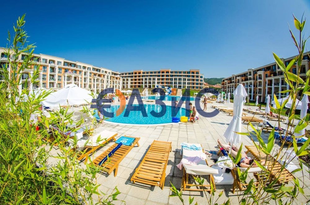 Продава се Двустаен апартамент в Свети Влас - 71 кв.м за 1078 €/кв.м - Снимка #12