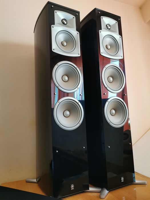Yamaha NS-555 Boxe