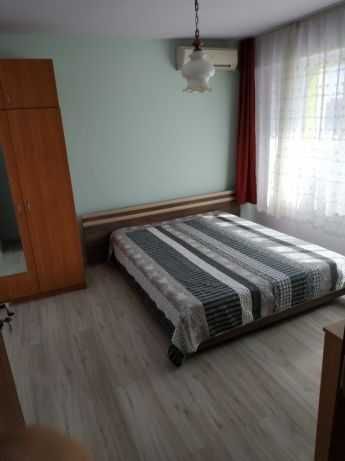 Дава се под наем Двустаен апартамент в Бургас, Меден рудник - зона А - 65 кв.м за 175 € - Снимка #4