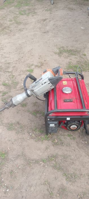 Продам отбойный молоток + генератор