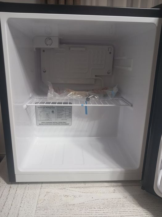 Mini frigider pentru rulotă sau camion