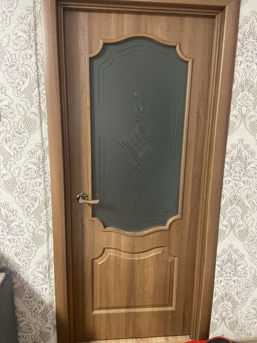 Продам межкомнатные двери.