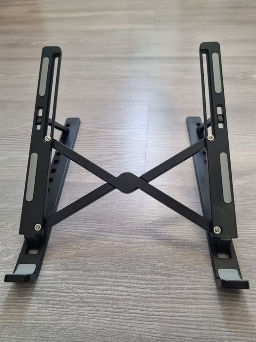 Suport/stander laptop/ tabletă, cu înălțime și lățime reglabila