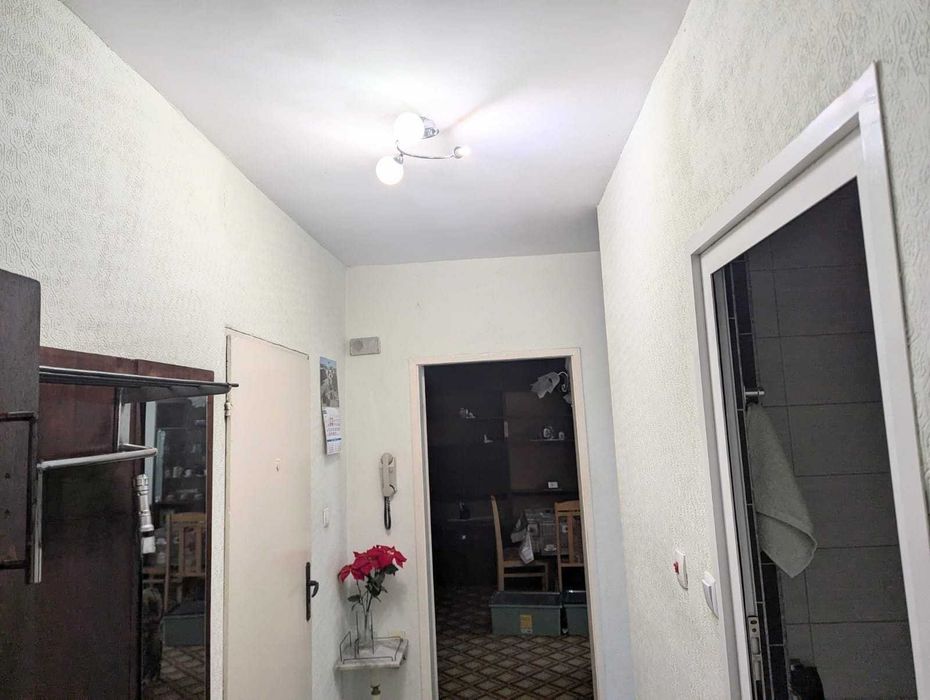 Продава се Двустаен апартамент в Русе, Дружба 3 - 64 кв.м за 1250 €/кв.м - Снимка #11