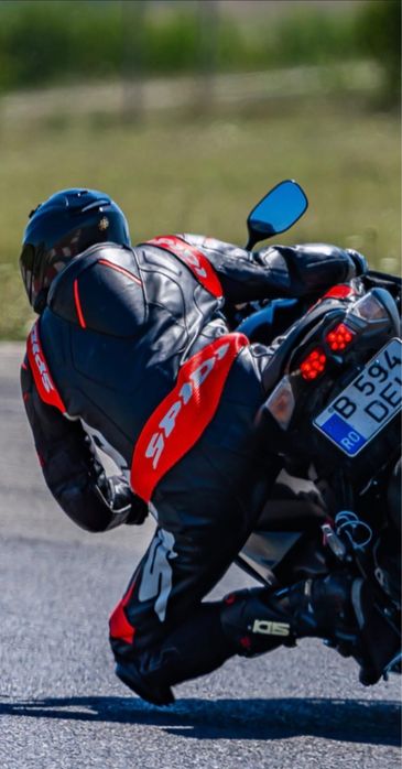 Vand Costum motocicleta Spidi Track Wind Pro L 54 + Protectie coloana/piept level 2 Alpinestars