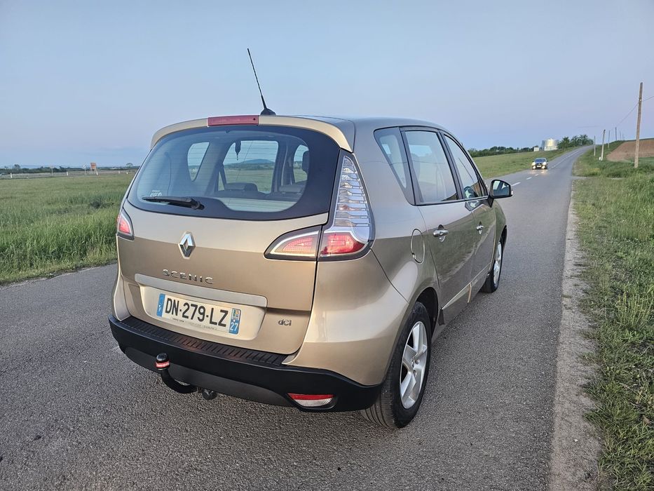 RENAULT Scenic 2015 — imagine 3