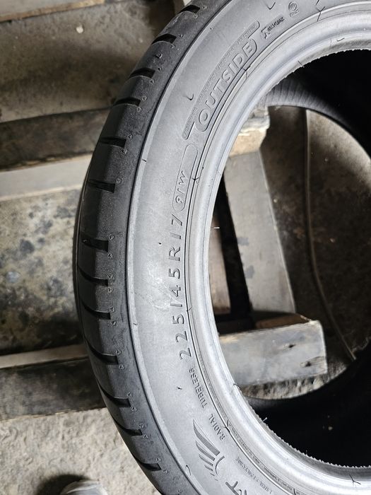 1 anvelopa vara 225 45 17 Dunlop