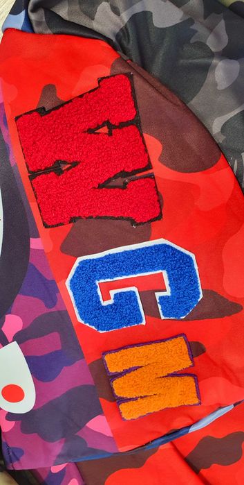 Нови суичъри BAPE Sharkhead