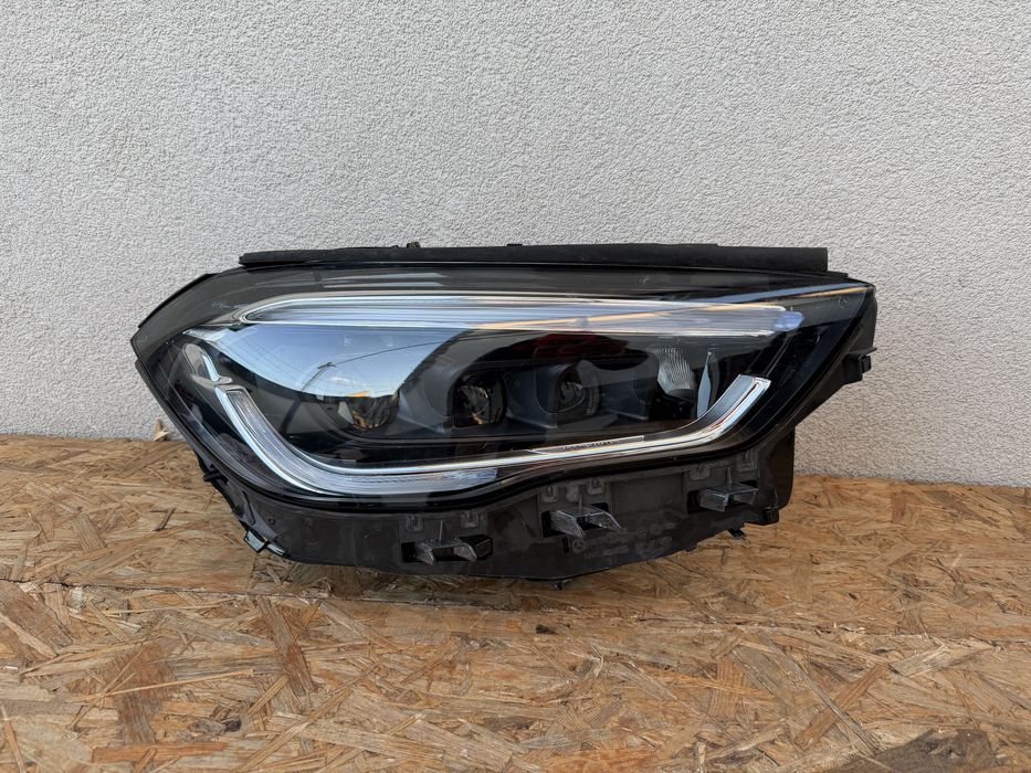 Far dreapta Mercedes GLA X247 W247 Full LED Multibeam Original Europa