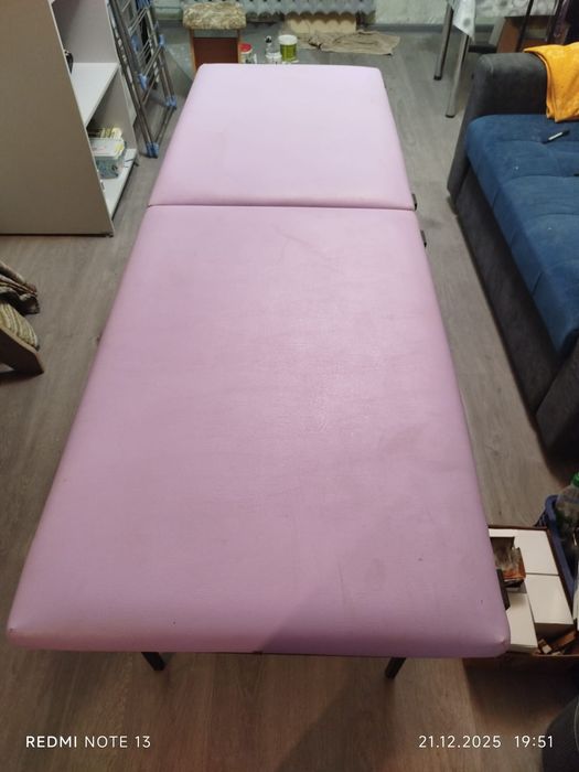 Продам кушетку б/у