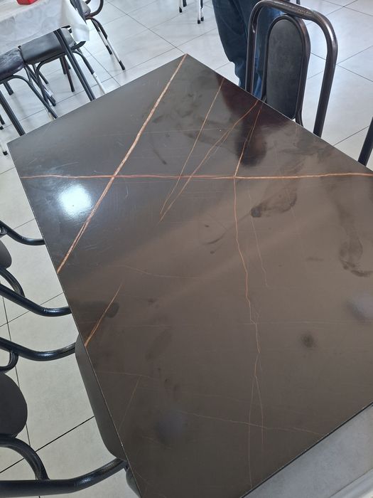 Stol-stul oshxona va kafe uchun
