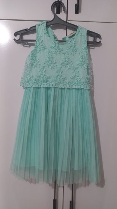 Продам платье на девочку