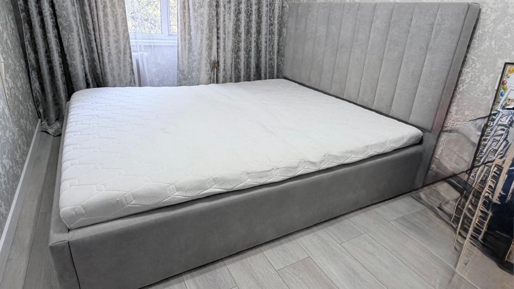Кровать двухспальная