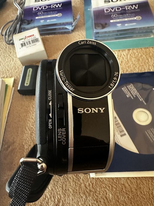 Sony Handycam DCR-DVD110E