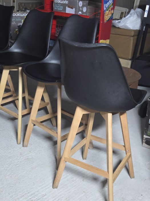 Бар стол в перфектно състояние