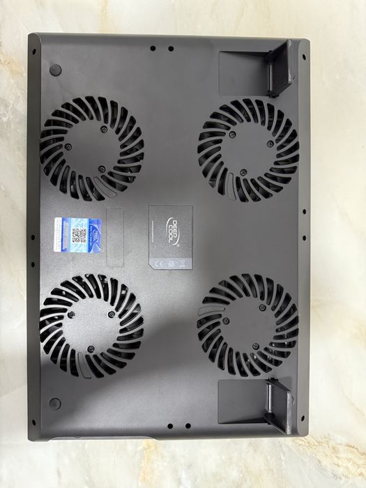 Cooler laptop cu 4 ventilații