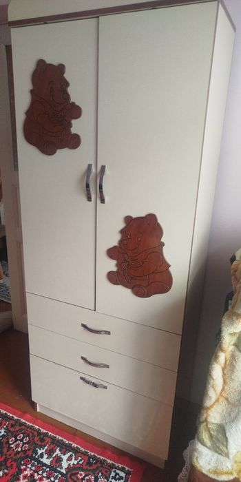 Detiski karovat shkaf