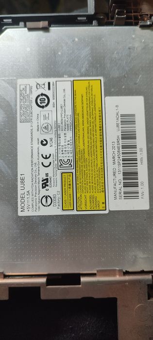 Материнскую плату ASUS