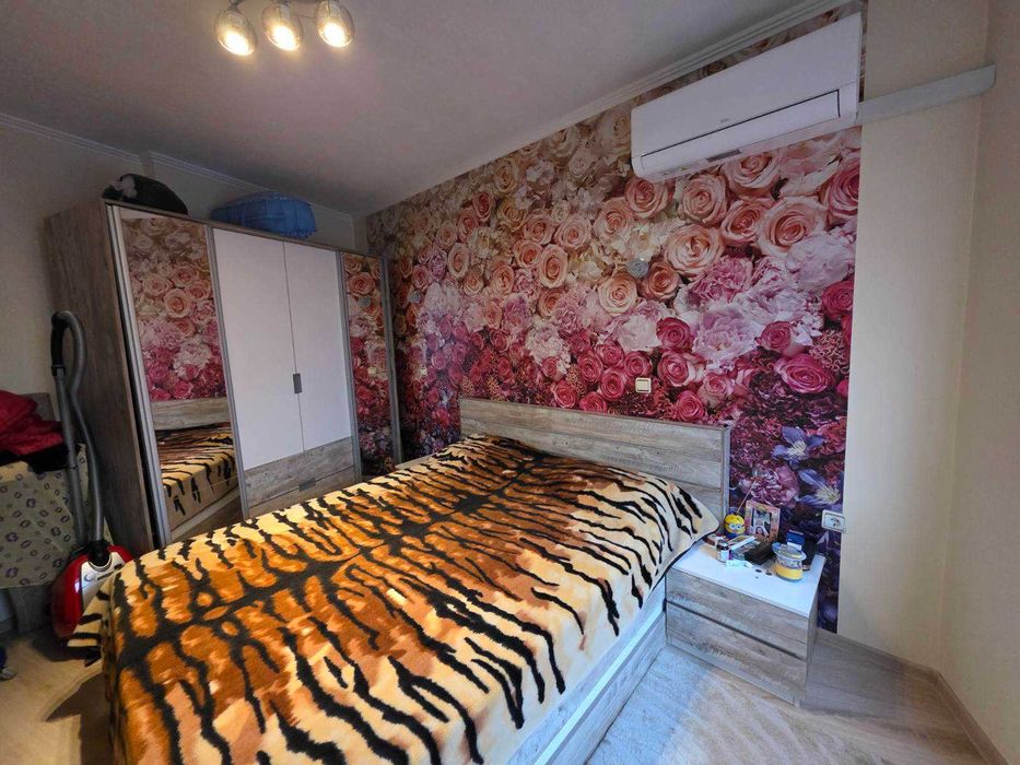 Продава се Многостаен апартамент в Хасково, Любен Каравелов - 169 кв.м за 766 €/кв.м - Снимка #4