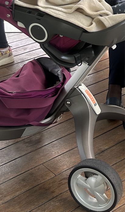 Carucior Stokke cu landou 900 lei