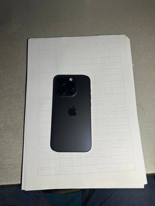 Продам айфон  15 про