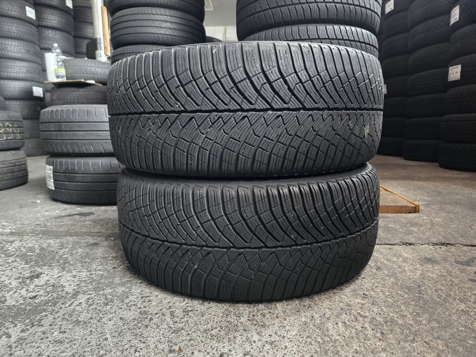 Pirelli 235/40 R19 96W MS iarnă