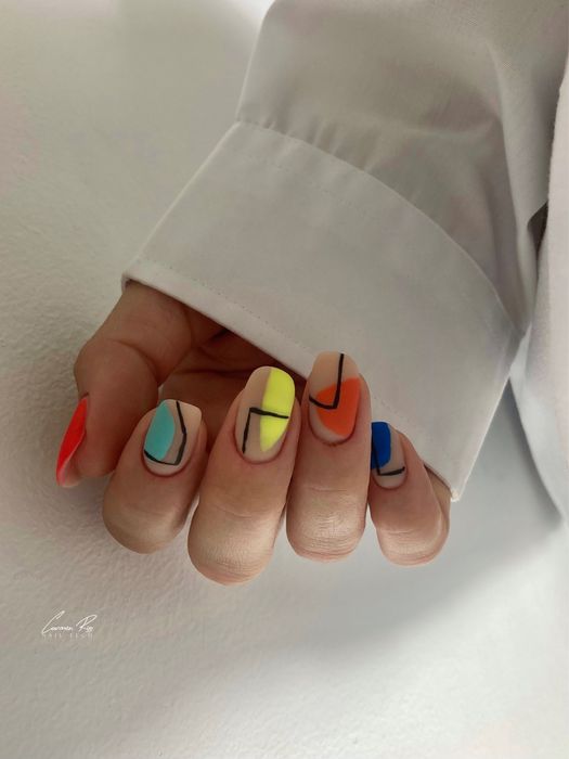 Favorit Bogdanestilor mehala city mara manichiura oja semi unghii gel