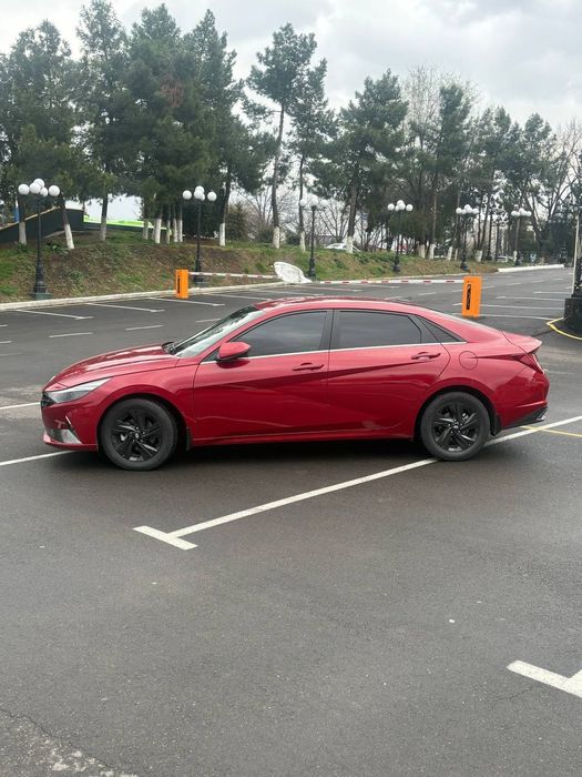 Hyundai elantra 2021