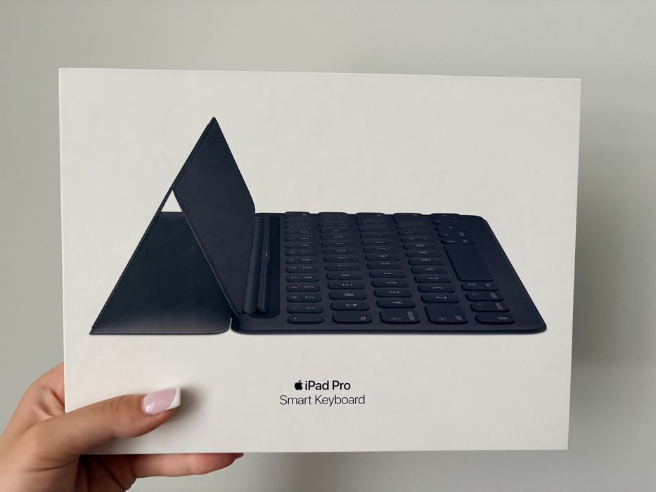 iPad pro smart keyboard