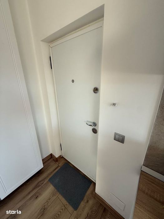 Apartament 3 camere , zona Stefan cel Mare