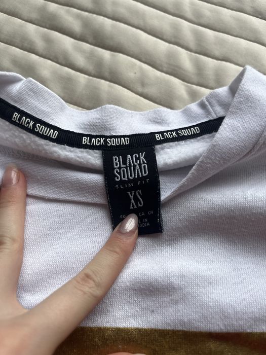 Бяла блуза/ суитшърт Black Squad размер ХС
