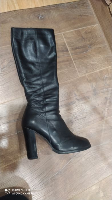 Зимние кожаные модельные сапоги