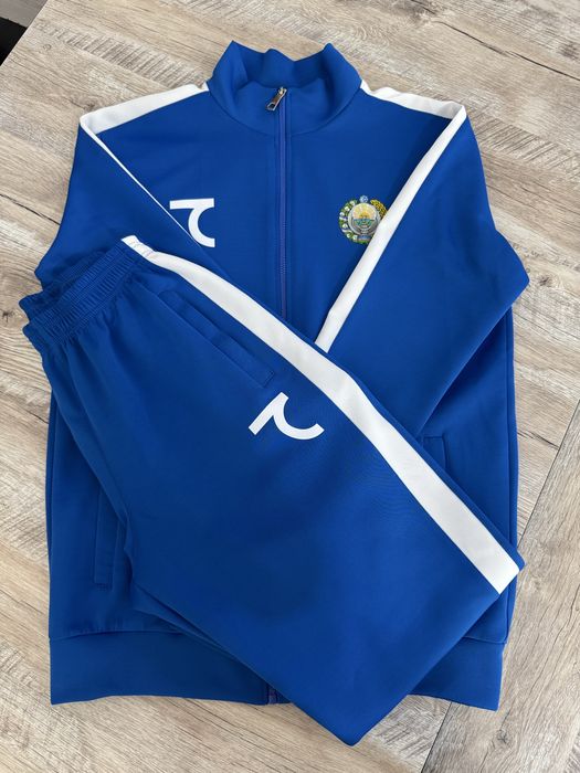 Uzbekistan spartivka komplekt